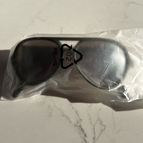 Janie and Jack Boy Aviator Sunglasses in Olivine Size 4 & Up - Picture 2 of 2